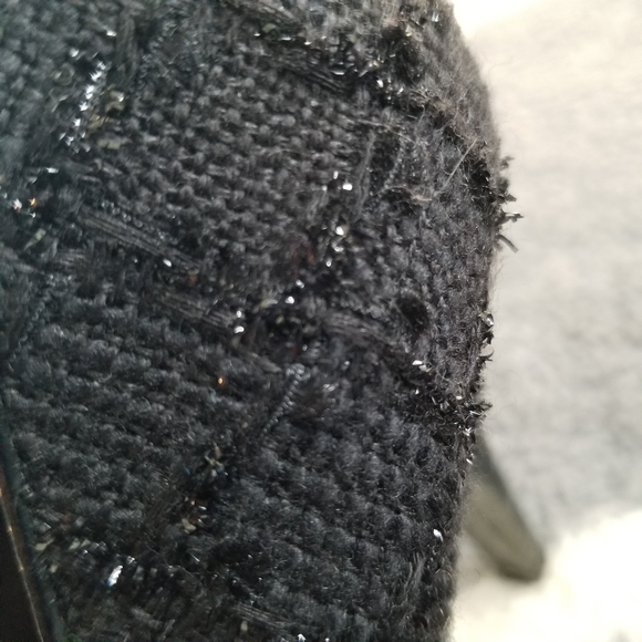 White House Black Market Black Heels - Picture 4 of 9